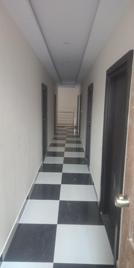 M G Residency Hotel Chikmagalūr Exterior foto