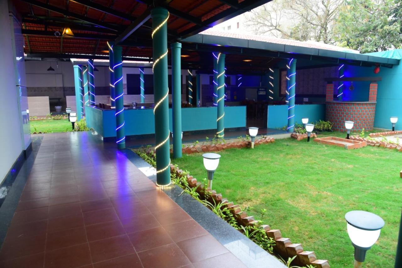 M G Residency Hotel Chikmagalūr Exterior foto